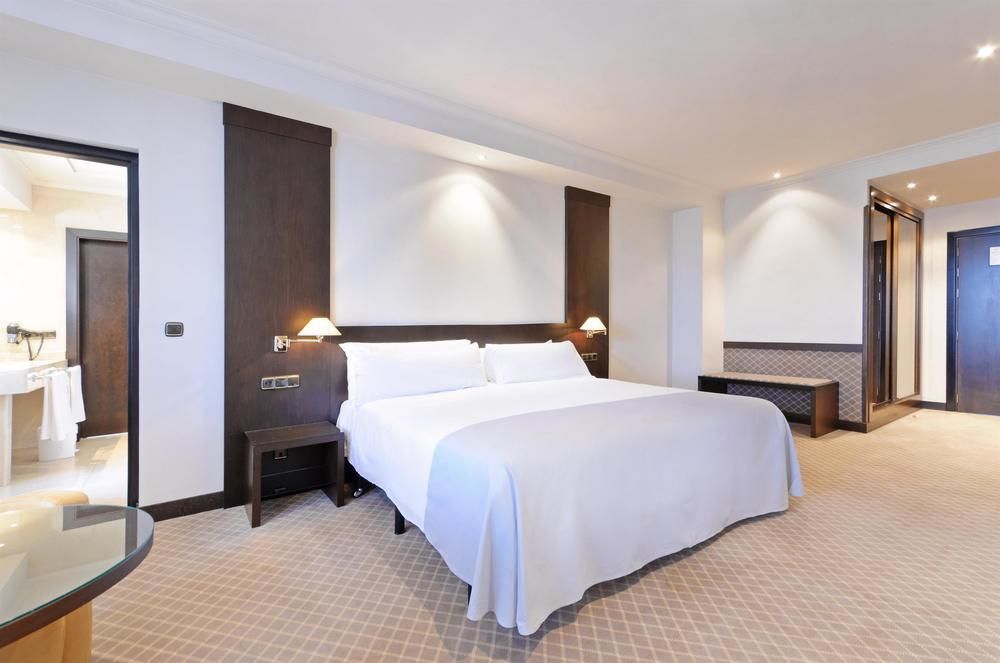 Exe Oviedo Centro Hotel Room photo